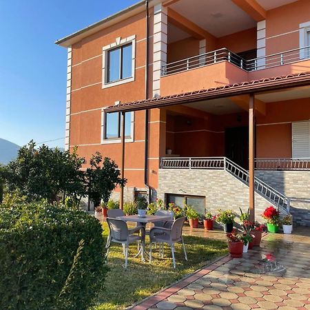 Harmony Villa Berat Luaran gambar