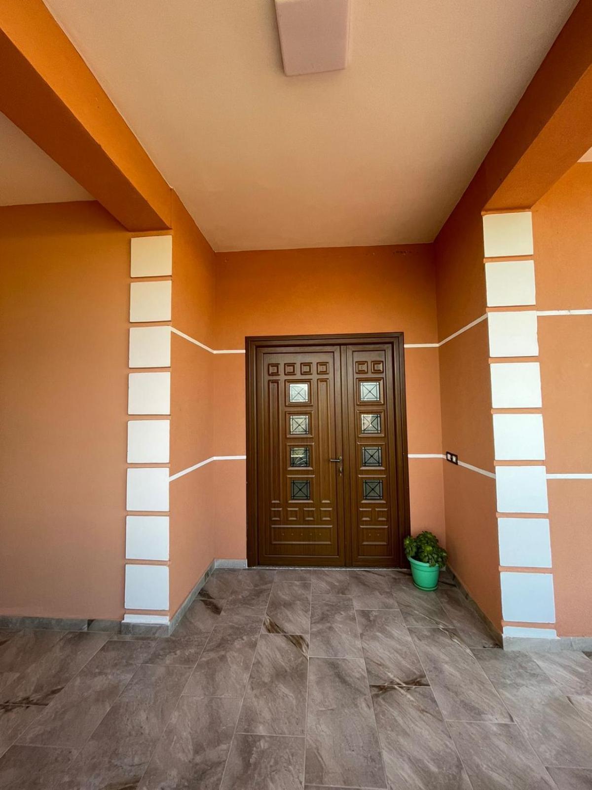 Harmony Villa Berat Luaran gambar