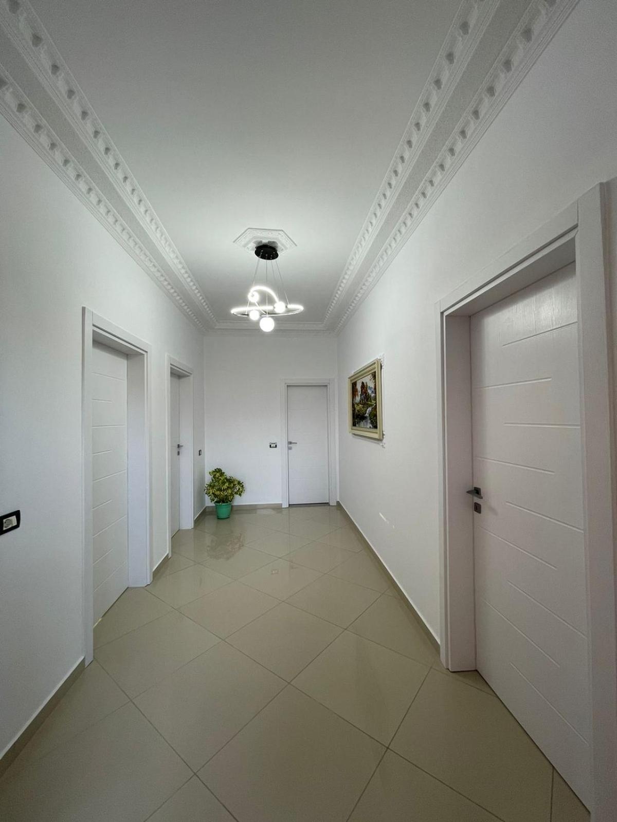 Harmony Villa Berat Luaran gambar